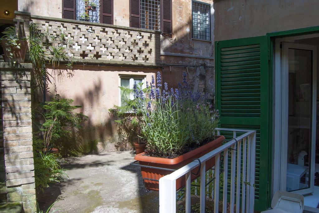 Santonofrio Apartments Ρώμη Δωμάτιο φωτογραφία
